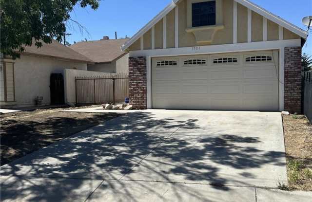 1531 E Avenue R6
