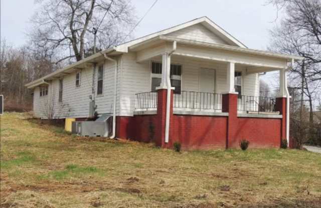 1513 Layman Drive