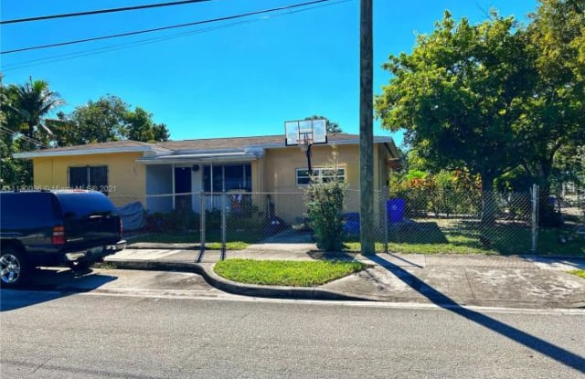 424 NW 53 St. - 424 NW 53 St, Miami, FL 33127