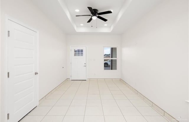 2326 N Valley Circle