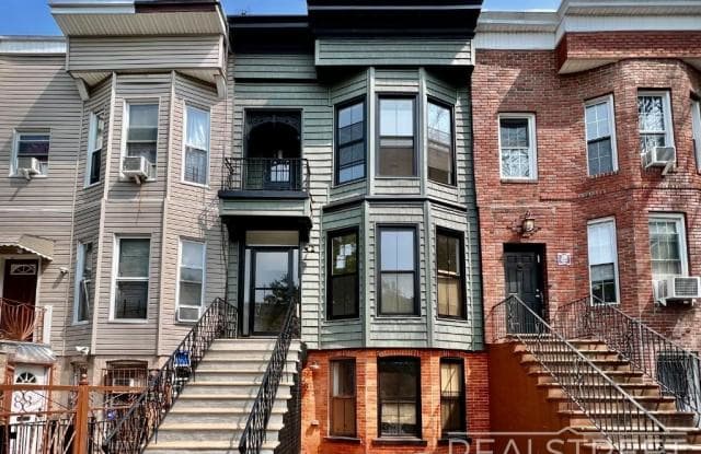 722 Chauncey St - 722 Chauncey Street, Brooklyn, NY 11207