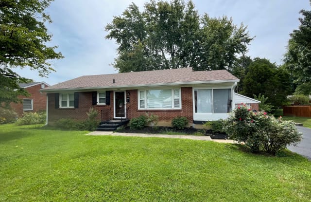 2809 Sharon Way - 2809 Sharon Way, Louisville, KY 40220