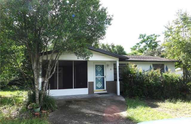8 E Golden Street
