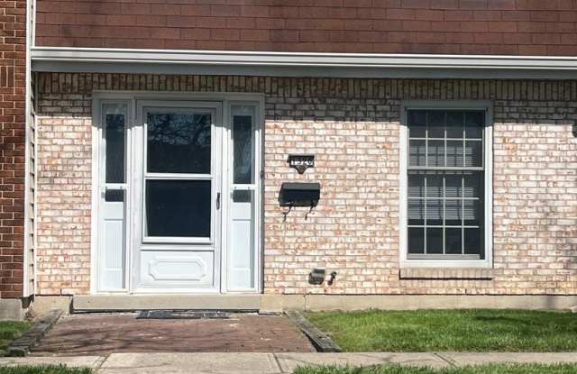 Photo of 3 bedroom Condo - Includes resident only clubhouse and pool