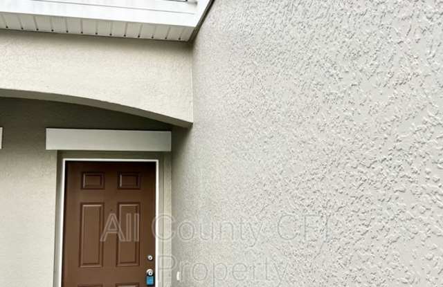 519 Glastonbury Drive