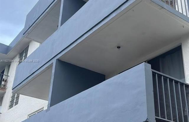 Photo of 13390 NE 7th Ave