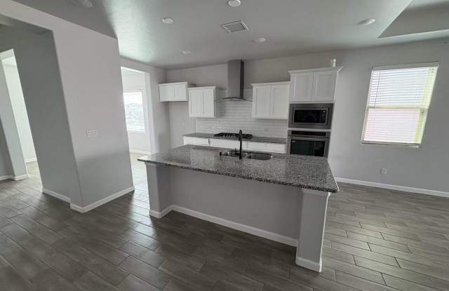 12853 CLEVEDON Street