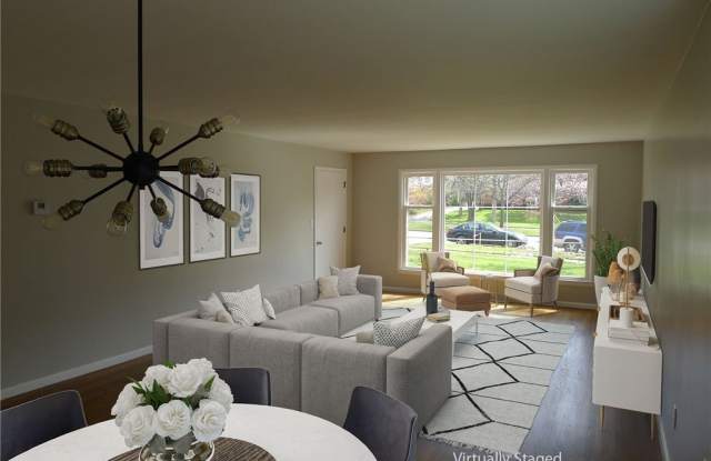 3006 Warrensville Center Road unit: Up