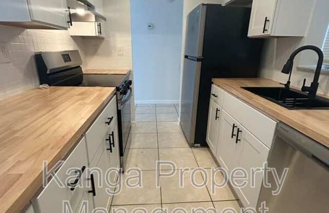 Photo of 2000 N Congress Ave