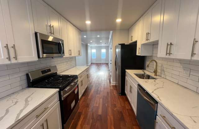 Photo of 223 N MILTON Avenue