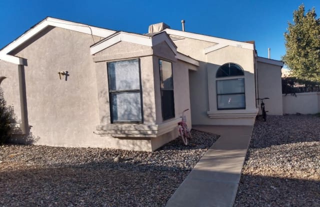 1841 BLACKBERRY Road NE - 1841 Blackberry Road Northeast, Rio Rancho, NM 87144