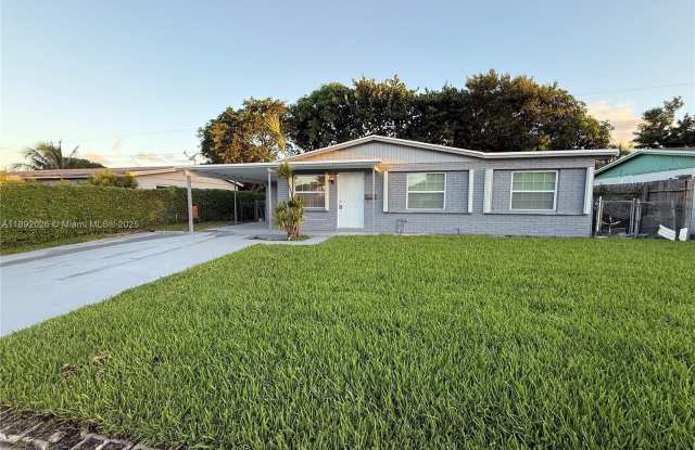 Photo of 1600 W 14th St