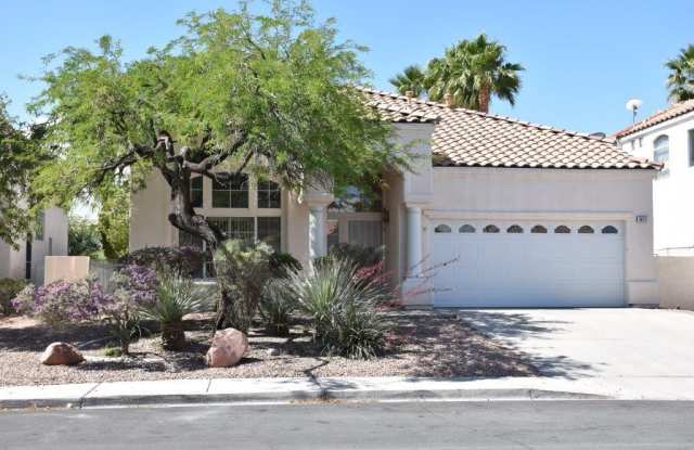 3 bedroom Henderson home with pool on a small cul-de-sac in the heart of Green Valley! photos photos