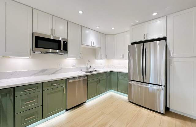 Beautiful 2BD/2BA Fully Remodeled w/ Reserved Parking  AC in Mission Beach!