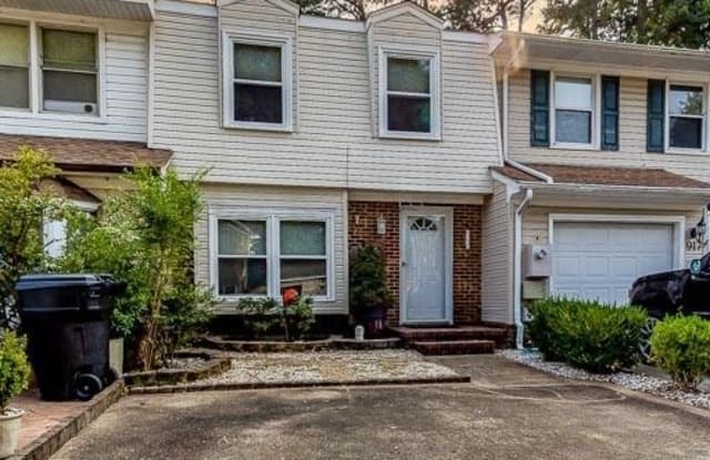 915 Wildwood Square Court Virginia Beach VA apartments for rent