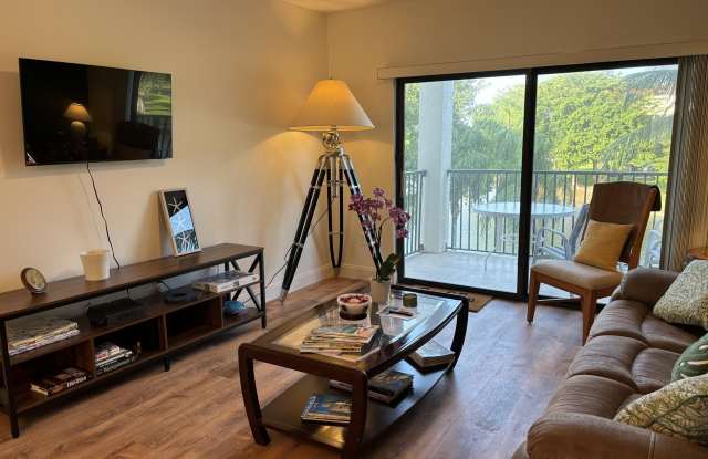 2105 Lavers Cir Circle E