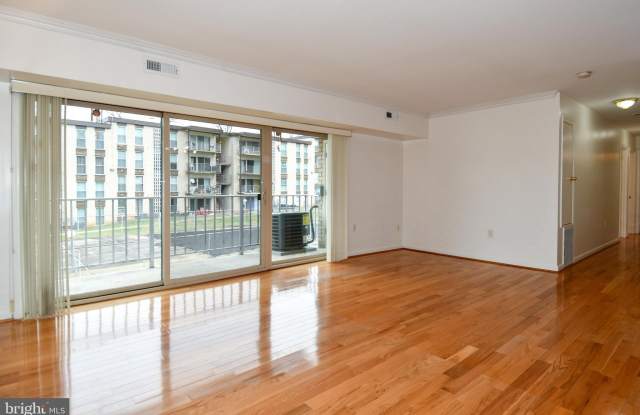 5207 NEWTON Street unit: 203