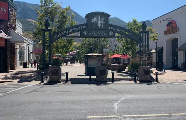 Riverwoods 2 Bedroom Condo