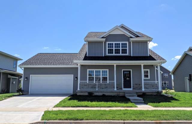 9933 Cape Silver Way
