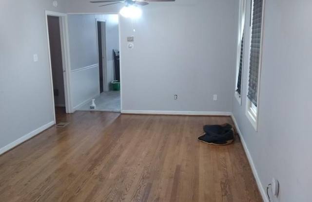 2327 S Kirkland Avenue