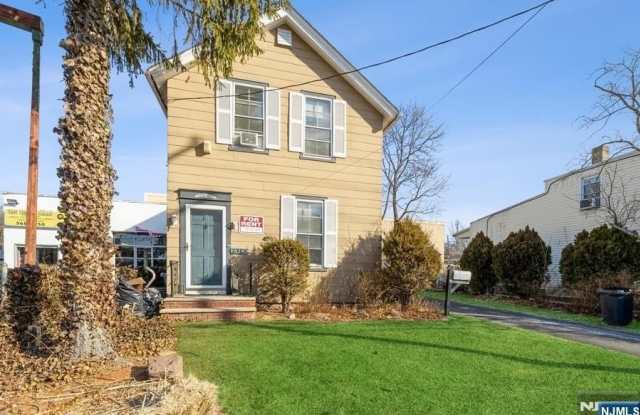 21 Central Avenue