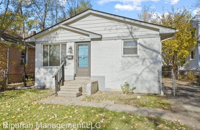 8725 Packard Ave - 8725 Packard Avenue, Warren, MI 48089