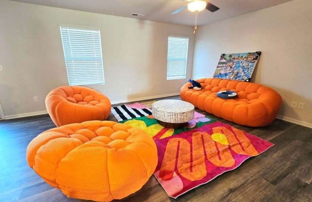 Photo of 4917 Abbington Oaks Way SE