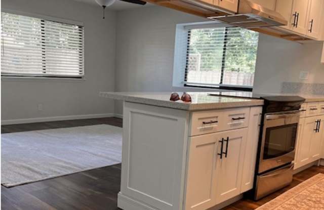 Photo of 9190 Tiburon Cir