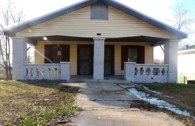 3933 38th Avenue North