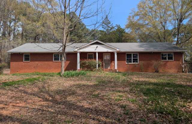 MOVE-IN READY! **Move-in Special**$500 off First full months rent