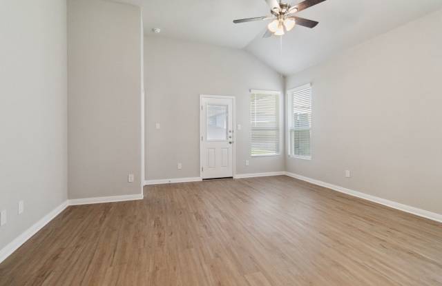 Want luxury living in the Far West ...Look no further...Amanda Park is it!