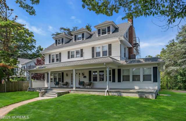 309 Cedar Avenue