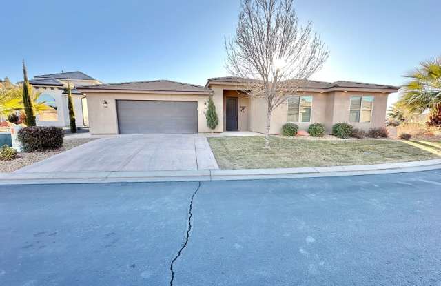 Beautiful 3 Bedroom Home!