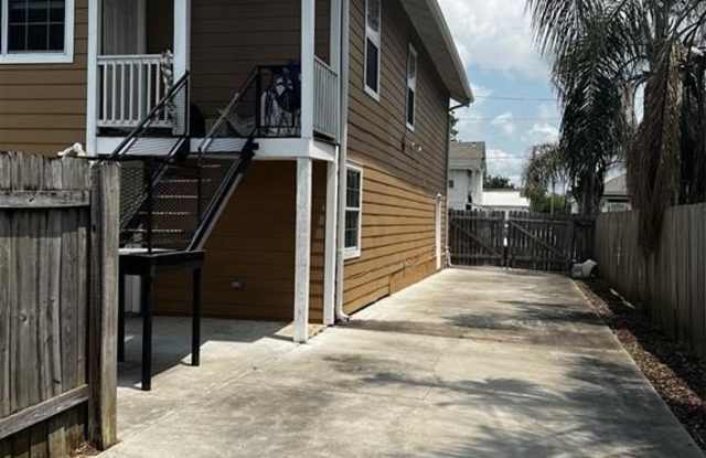 Photo of 5806 Catina Street