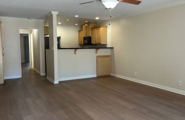Summer Crest Apartments