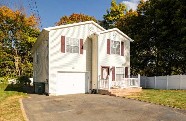 Photo of 107 Waverly Ave