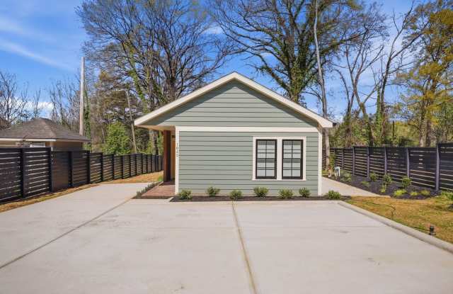 Luxurious Light-Filled Living at Its Best – Stylish & Spacious New 1BR in Wilmore!