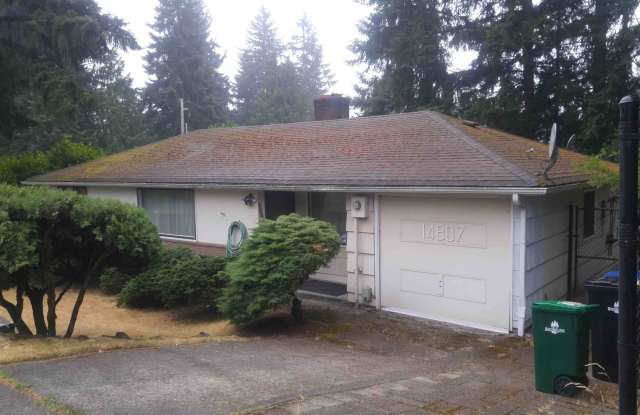 3bd/1.5ba with yard and garage next to Shoreline Light Rail station!