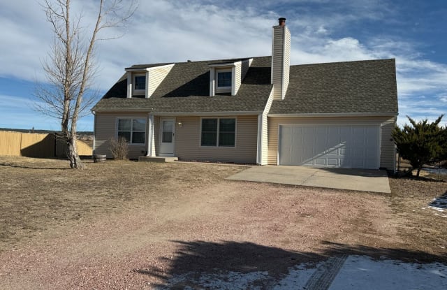 566 Trumbull Lane - 566 Trumbull Lane, Monument, CO 80132