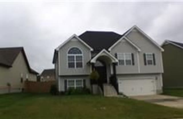 680 Fox Trail Ct - 680 Fox Trail Ct, Clarksville, TN 37040