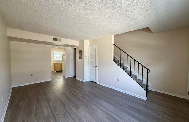 664 SW 35th Street Apt 3