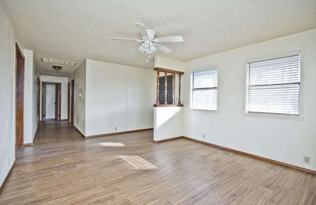 ***726 McClure Ave***