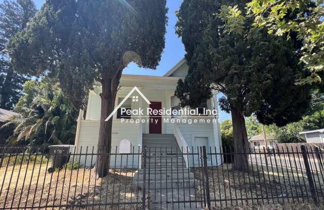 Photo of Charming 2bd/1ba House near UCD Med Center