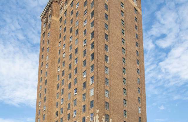 Leland Tower Apartments