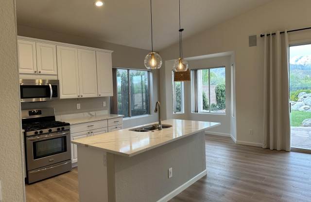 5664 N Cherokee Ridge Road