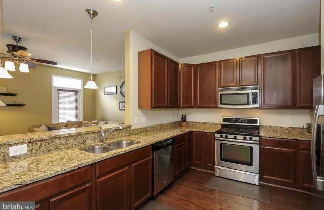 11603 LEESBOROUGH CIRCLE