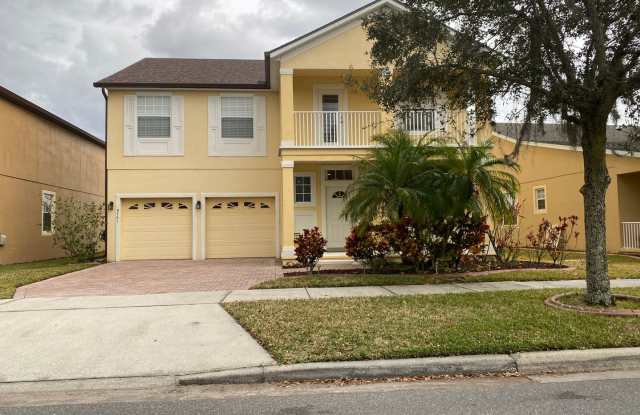 WELL MAINTAINED 4 BDRM 3.5 BATH HOME LOCATED IN EAST PARK/LAKE NONA
