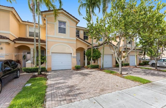 12482 SW 122nd St - 12482 Southwest 122nd Street, Three Lakes, FL 33186