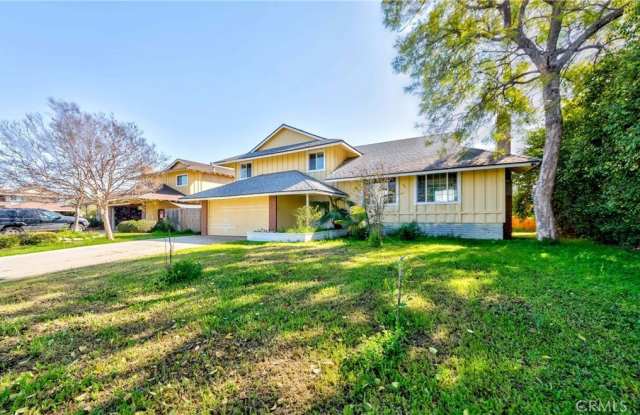 1732 E Mobeck Street