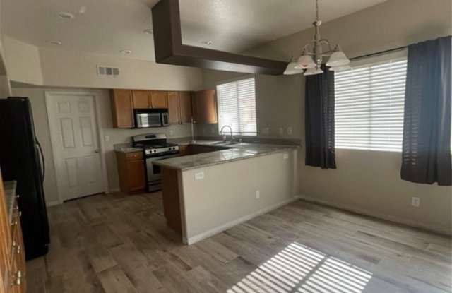 207 Horizon Peak Drive
